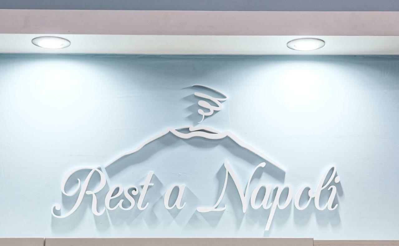 B&B Rest A Napoli Esterno foto